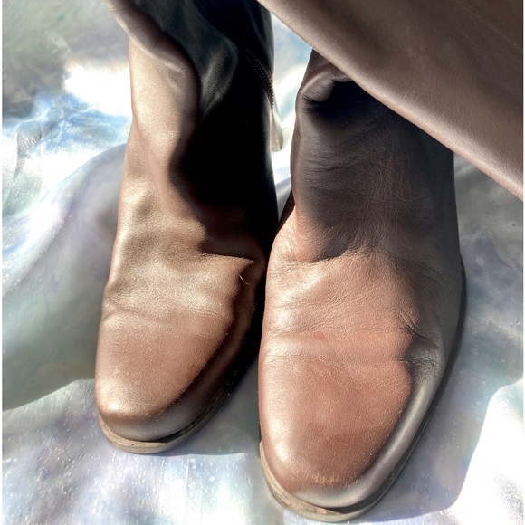 Full Leather Uppers heeled Boots - Picture 2 of 5